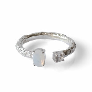 Stříbrný prsten s Opálem
